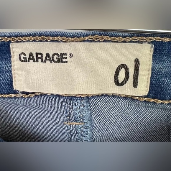 Garage high waist stretch jeggings medium wash. Size: 1 (Juniors) - Picture 11 of 13